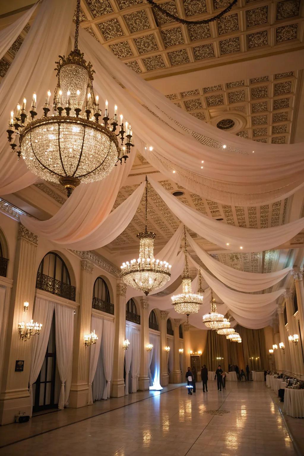 Transform your space with creative ceiling décor