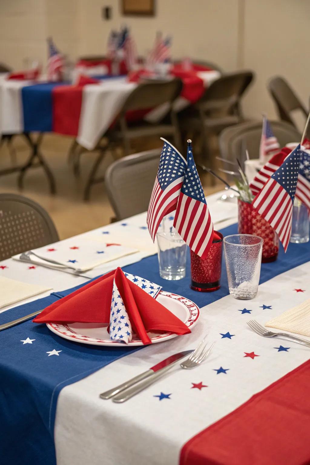 Patriotic table settings create an inviting dining experience.