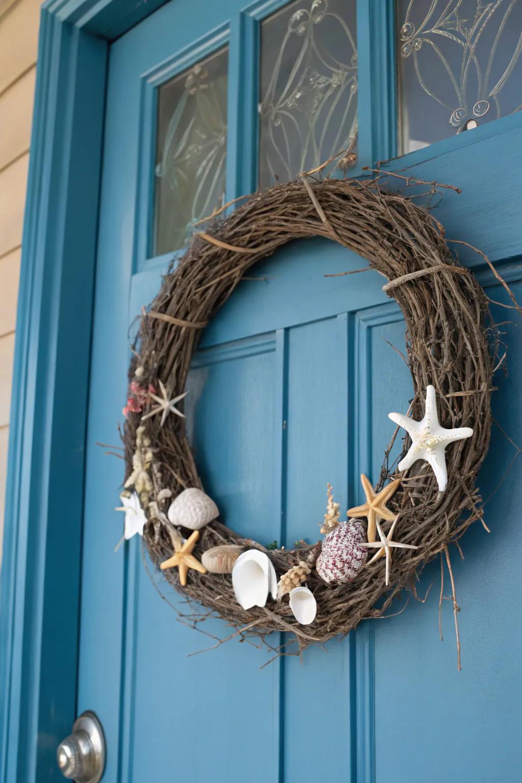 Bring the beach to your doorstep with a coastal-inspired wreath.