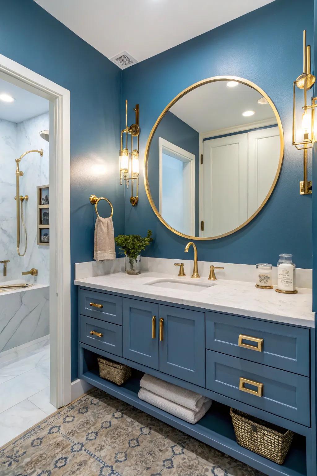 Blue and gold elements bring glamour and elegance.